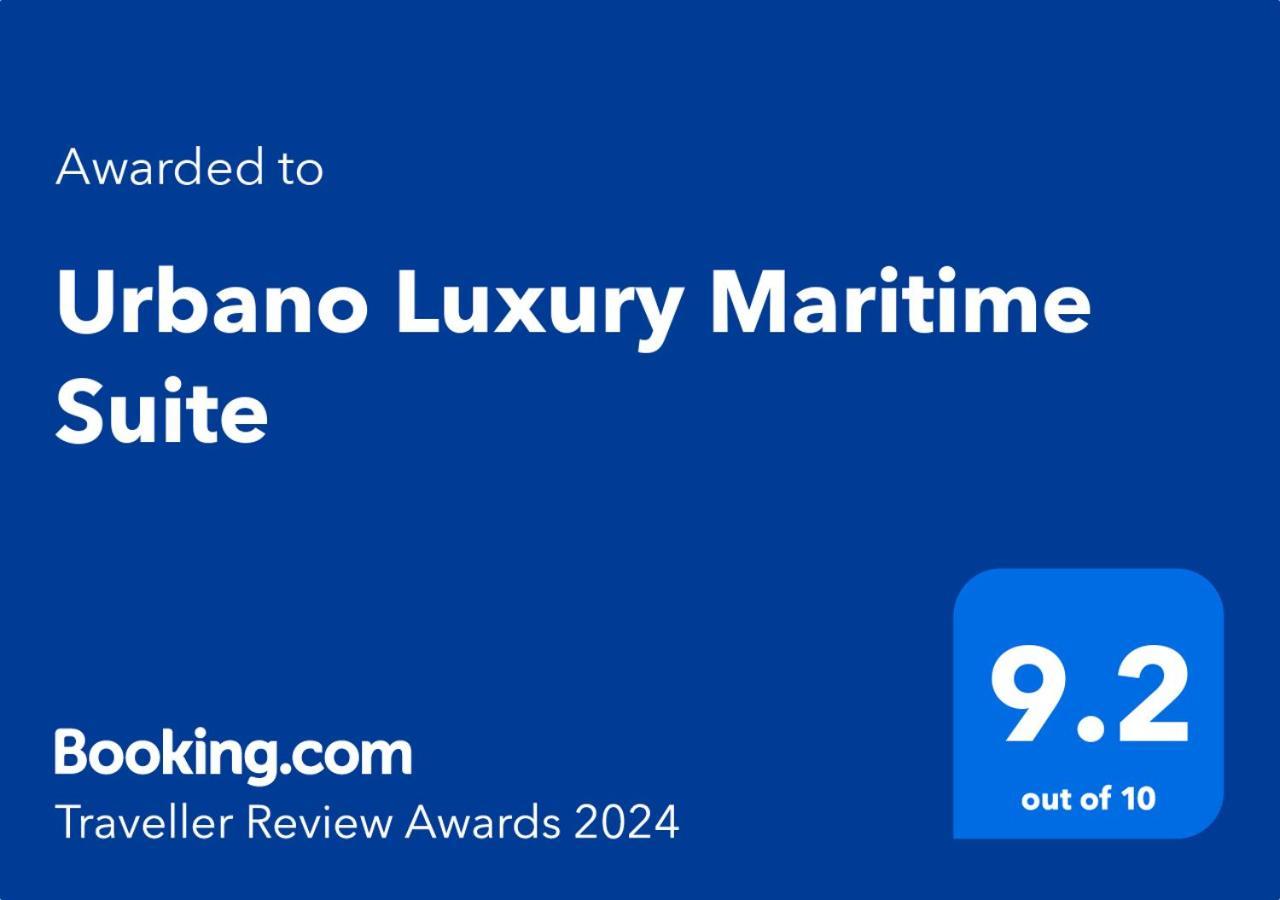 Urbano Luxury Maritime Suite George Town Buitenkant foto